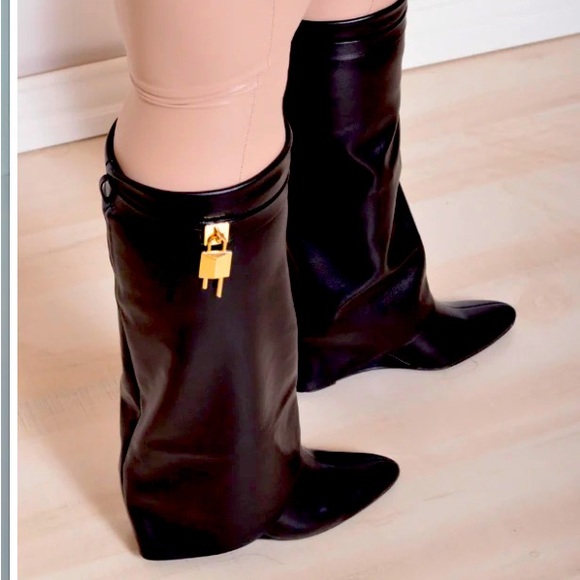 Black/ Latto lock boots - Picture 1 of 1